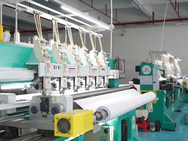 What is the difference between dust-free cloth and ordinary cloth